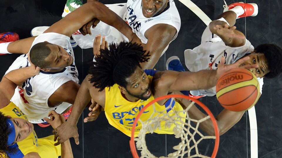 France v Brazil - Warm Up London 2012 - Highlights
